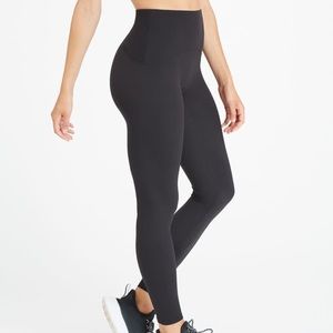 Spanx booty boost active 7/8 legging